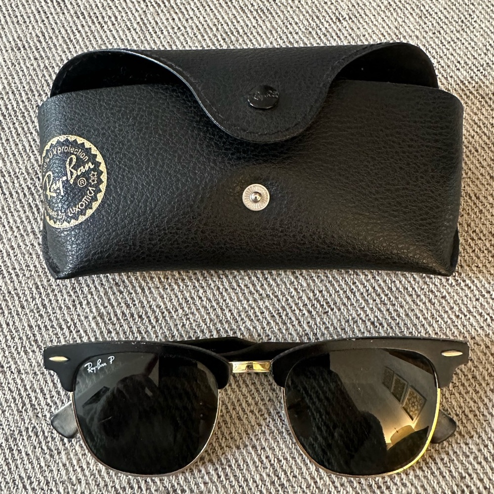 Ray-ban Polarized Clubmasters, black with gold detailing